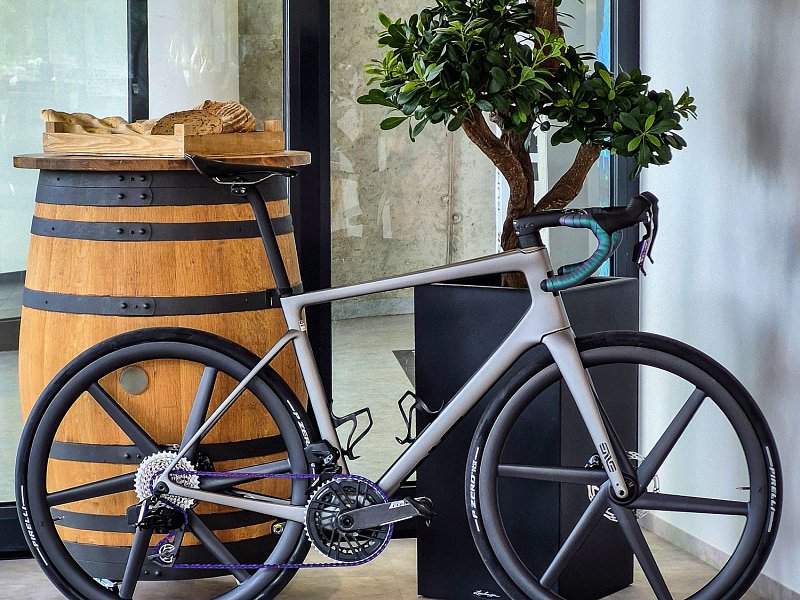 ENVE Melee Damascus Gray update Sram Force AXS E1