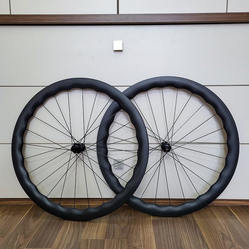 NEXTIE 50CRX Wave / DT Swiss 240 1266g
